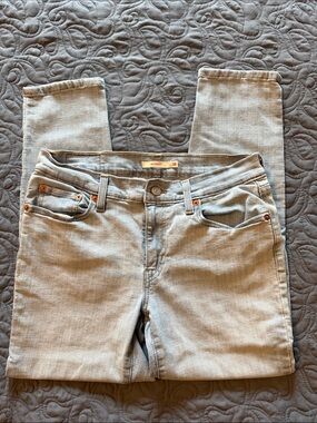 Levi's Women’s Light Gray Straight Leg Jeans